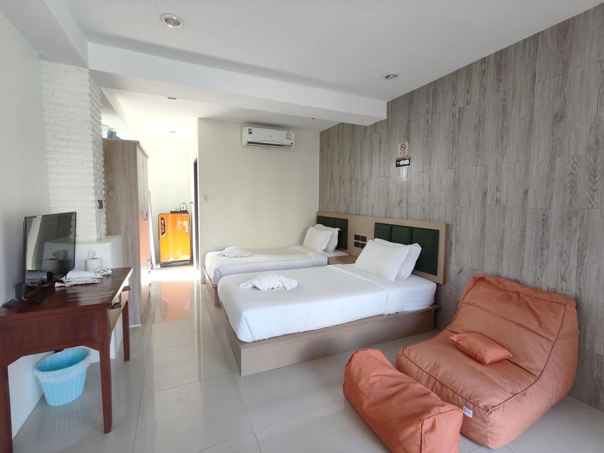 Baankasemsuk Resort 般咔 深宿 Patong Luaran gambar
