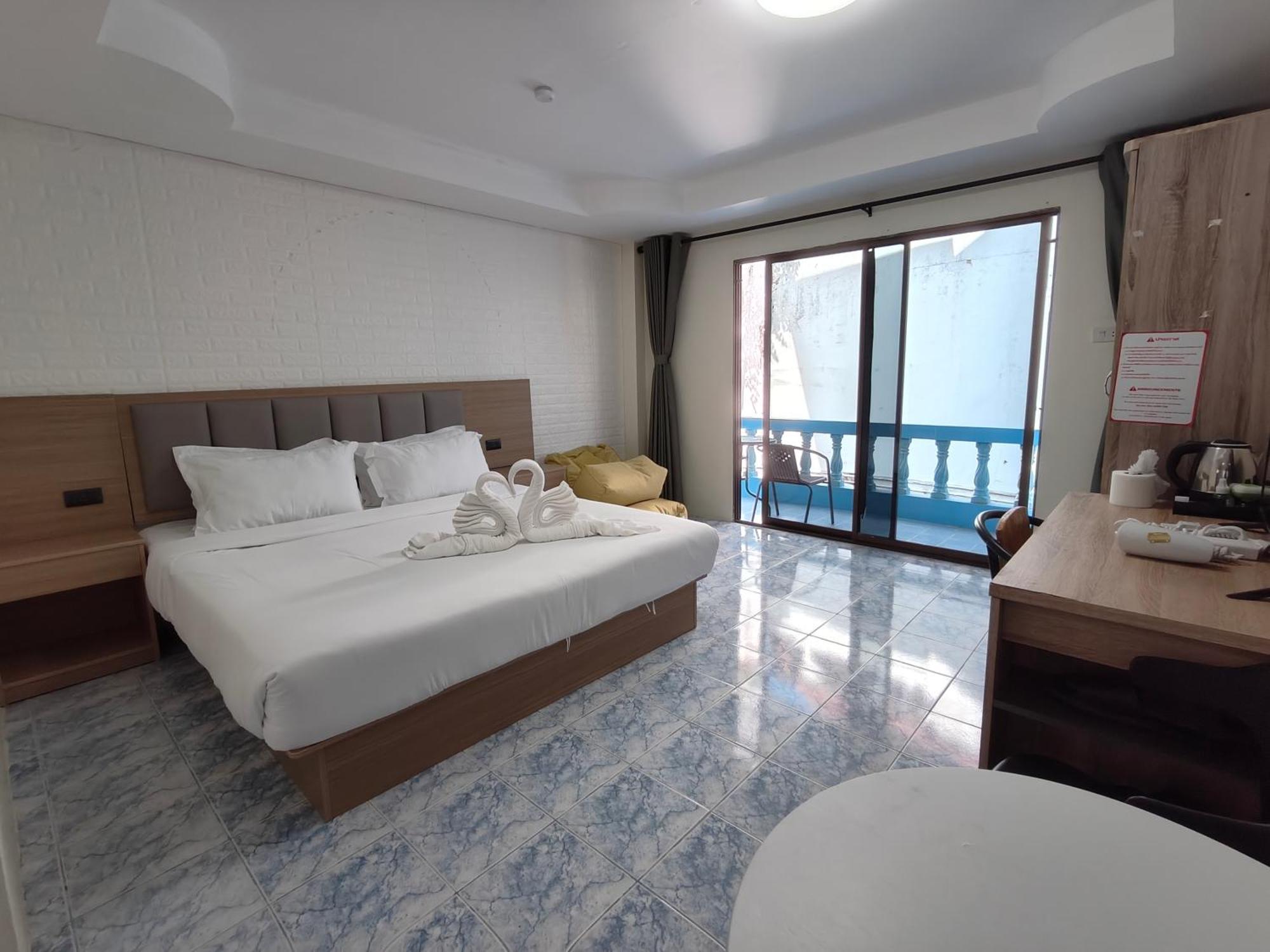 Baankasemsuk Resort 般咔 深宿 Patong Luaran gambar