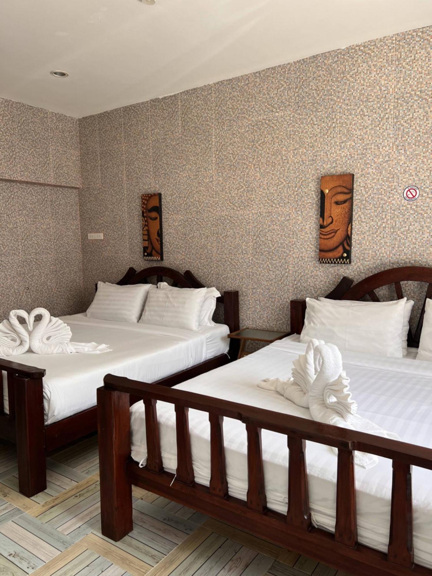 Baankasemsuk Resort 般咔 深宿 Patong Luaran gambar
